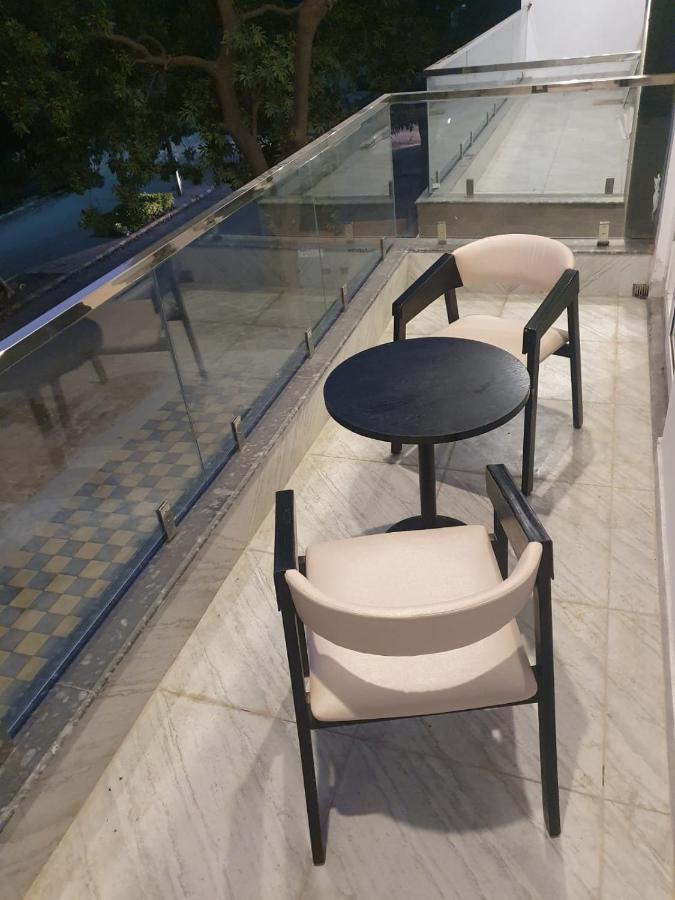 Kds Residency Hotel Greater Noida Bagian luar foto